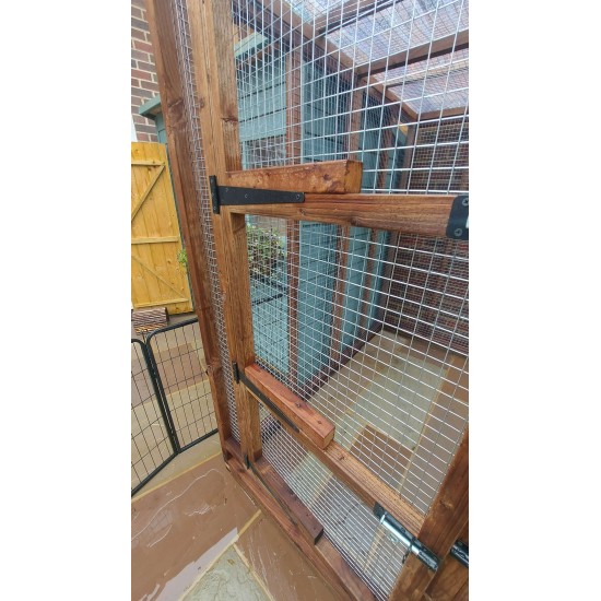 6FT x 6FT Waterproof Animal Enclosure with 16G Fox with Dog Proof Mesh